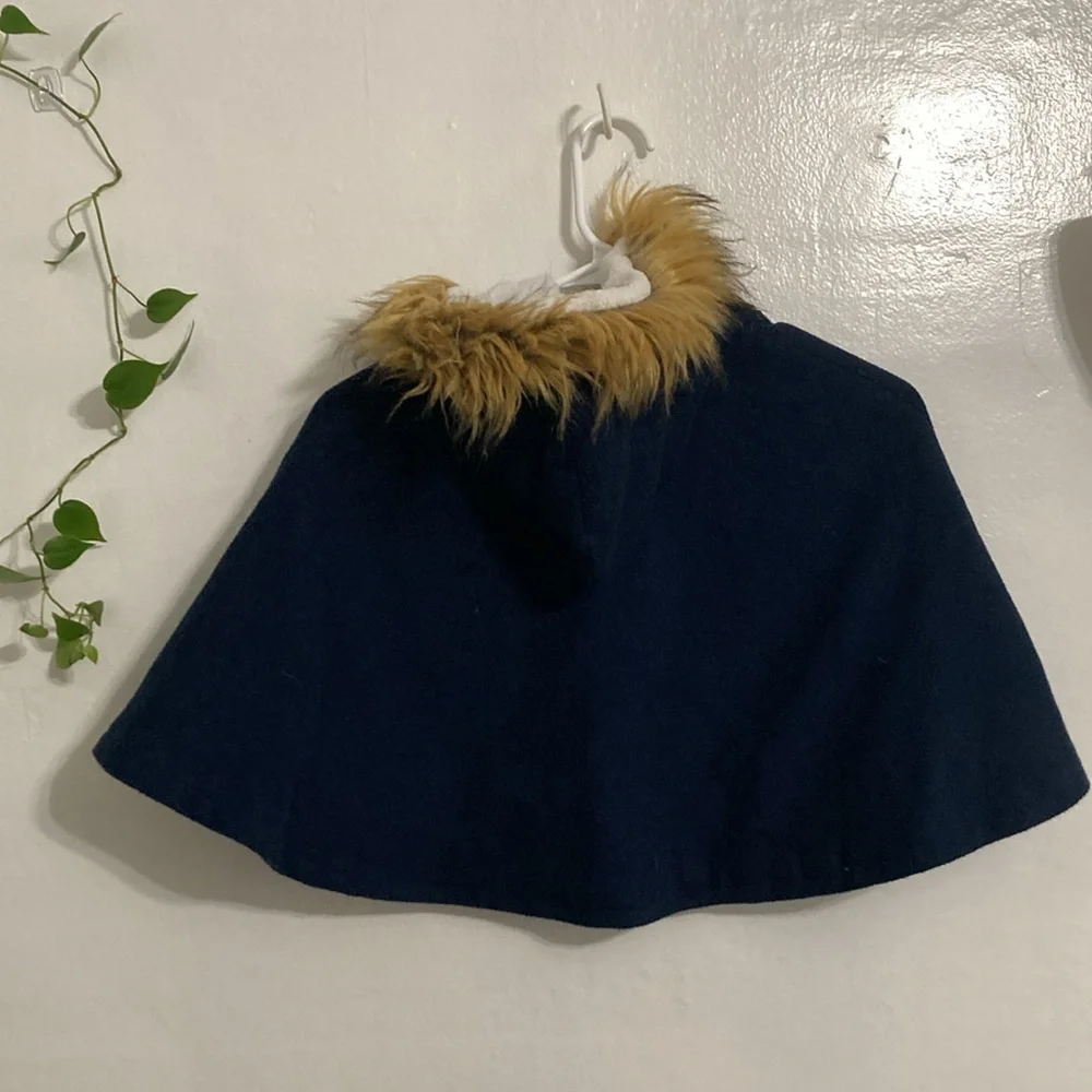 Adorable winter poncho like pea coat with a fuzzy hood size 5T